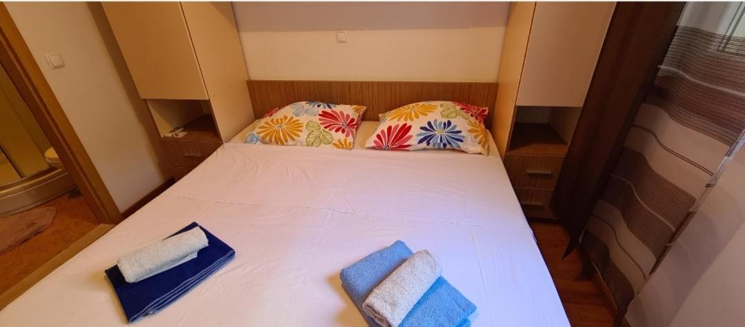 Apartmani Gizela سيغيت دونيي الغرفة الصورة